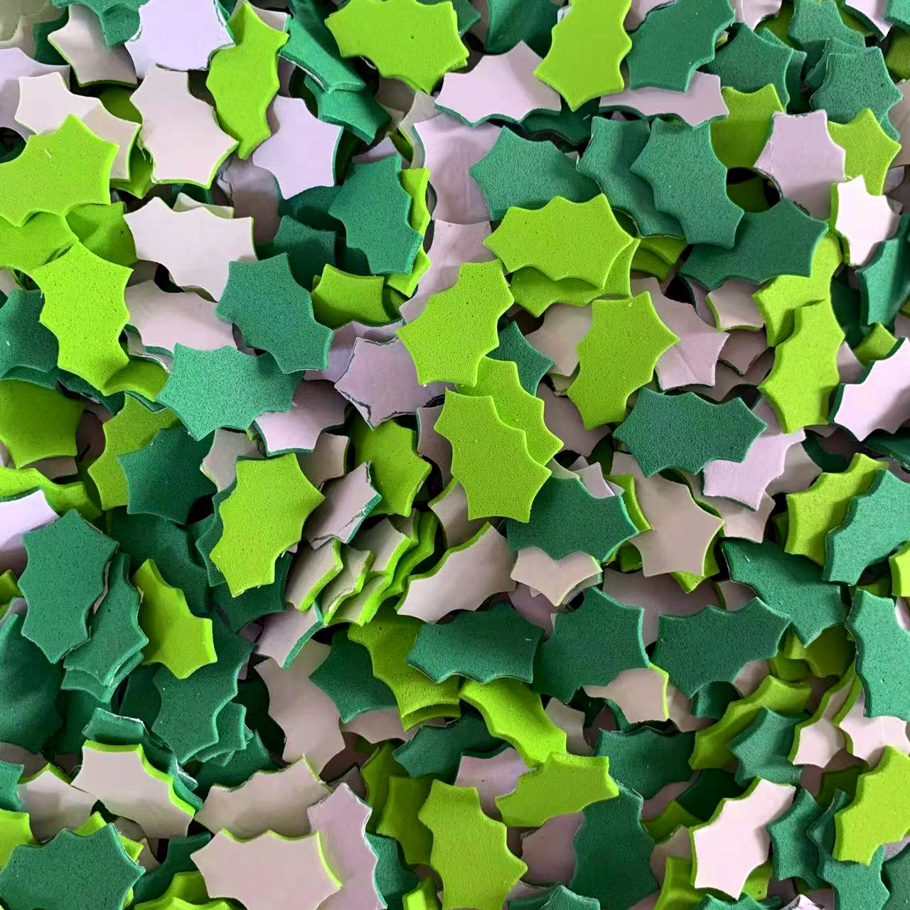 100PCS Christmas wreath leaes  - Art Craft Winter avis et prix