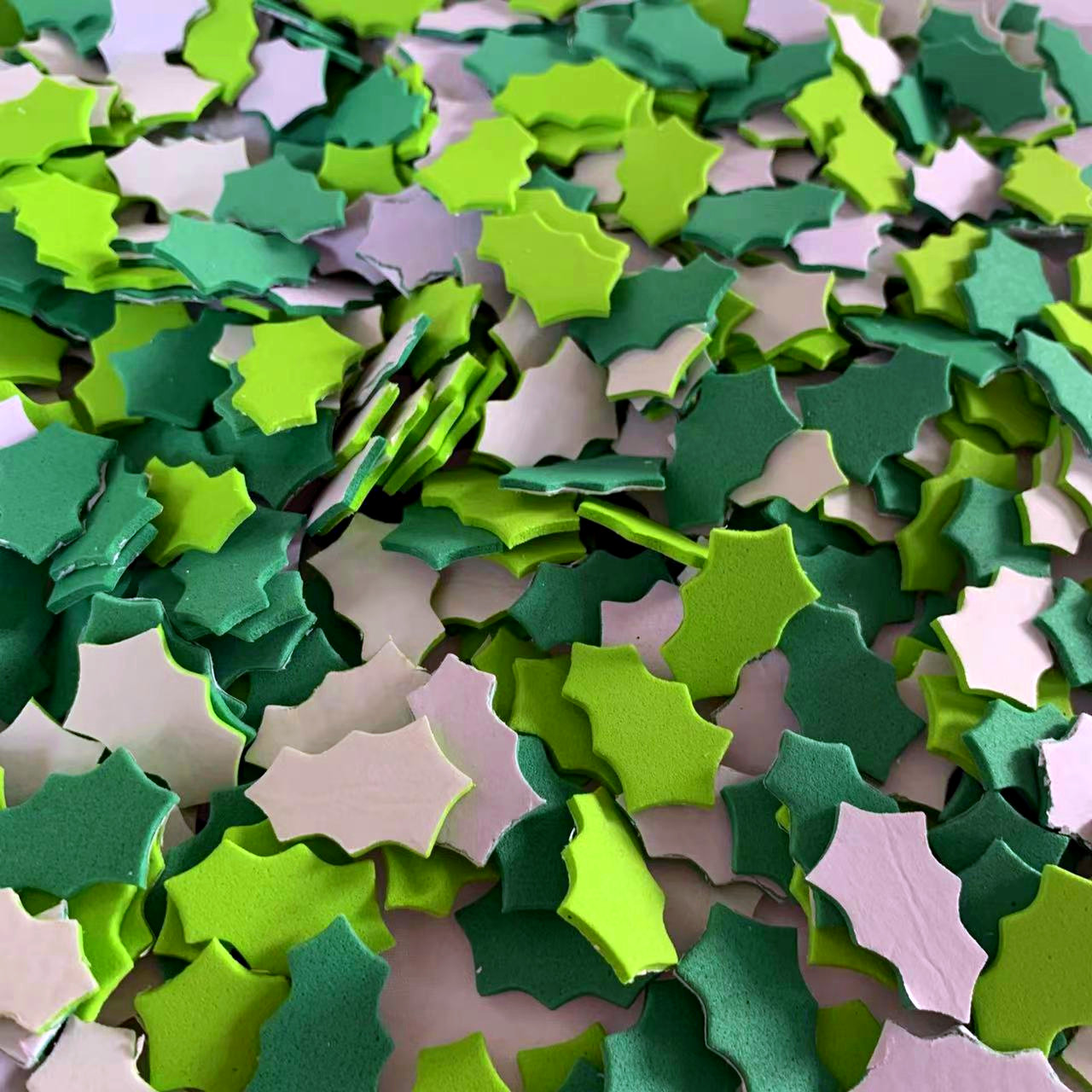 100PCS Christmas wreath leaes  - Art Craft Winter avis et prix